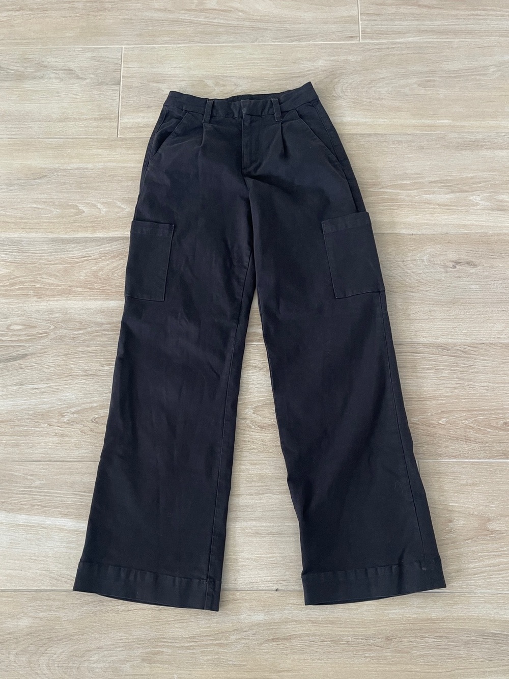 Joe's Jeans Petra High-Rise Wide-Leg Cargo Pants Size 26 $218 MSRP - Picture 3 of 7